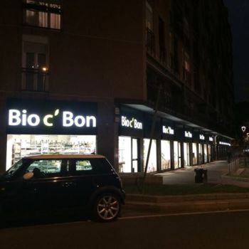 Milano, Piazza Caneva - Bio c' Bon